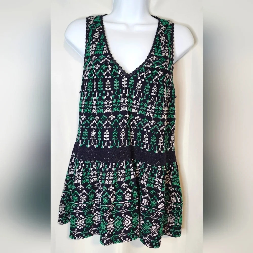 Maeve by Anthropologie‎ Navy Green Eyelet Peplum Top Womens XS Preppy Feminine